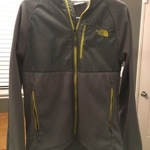 Men’s gray North Face Fleece